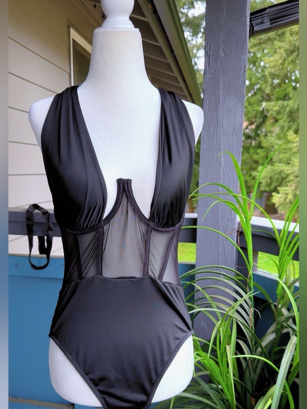 Summer wear Women’s Tops size L